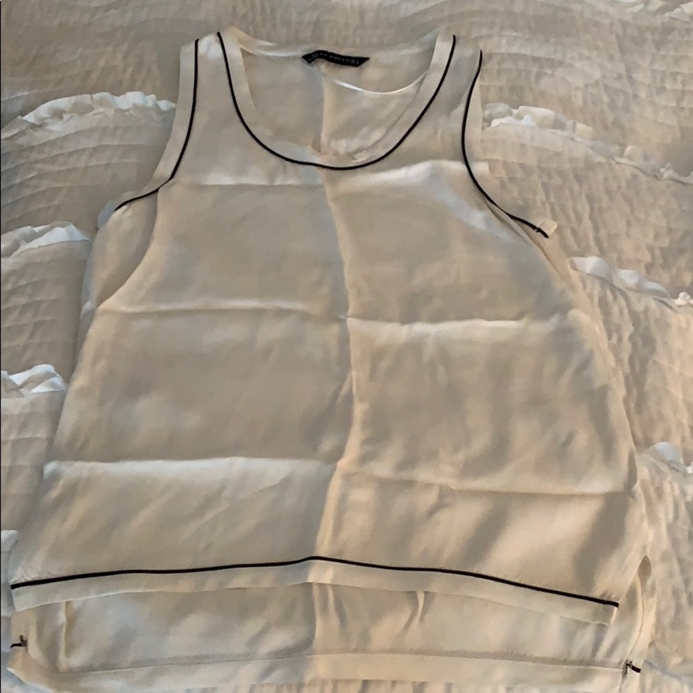 Zara Sleeveless blouse